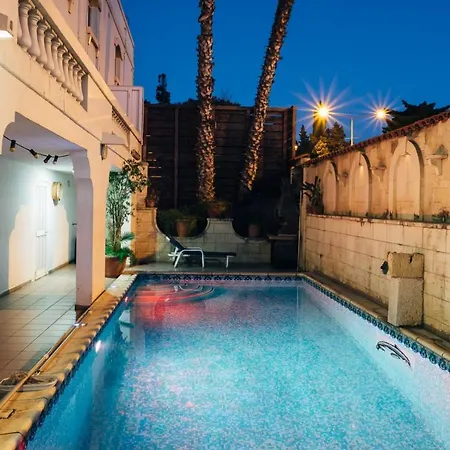 Hostel Foca Saint Julian's